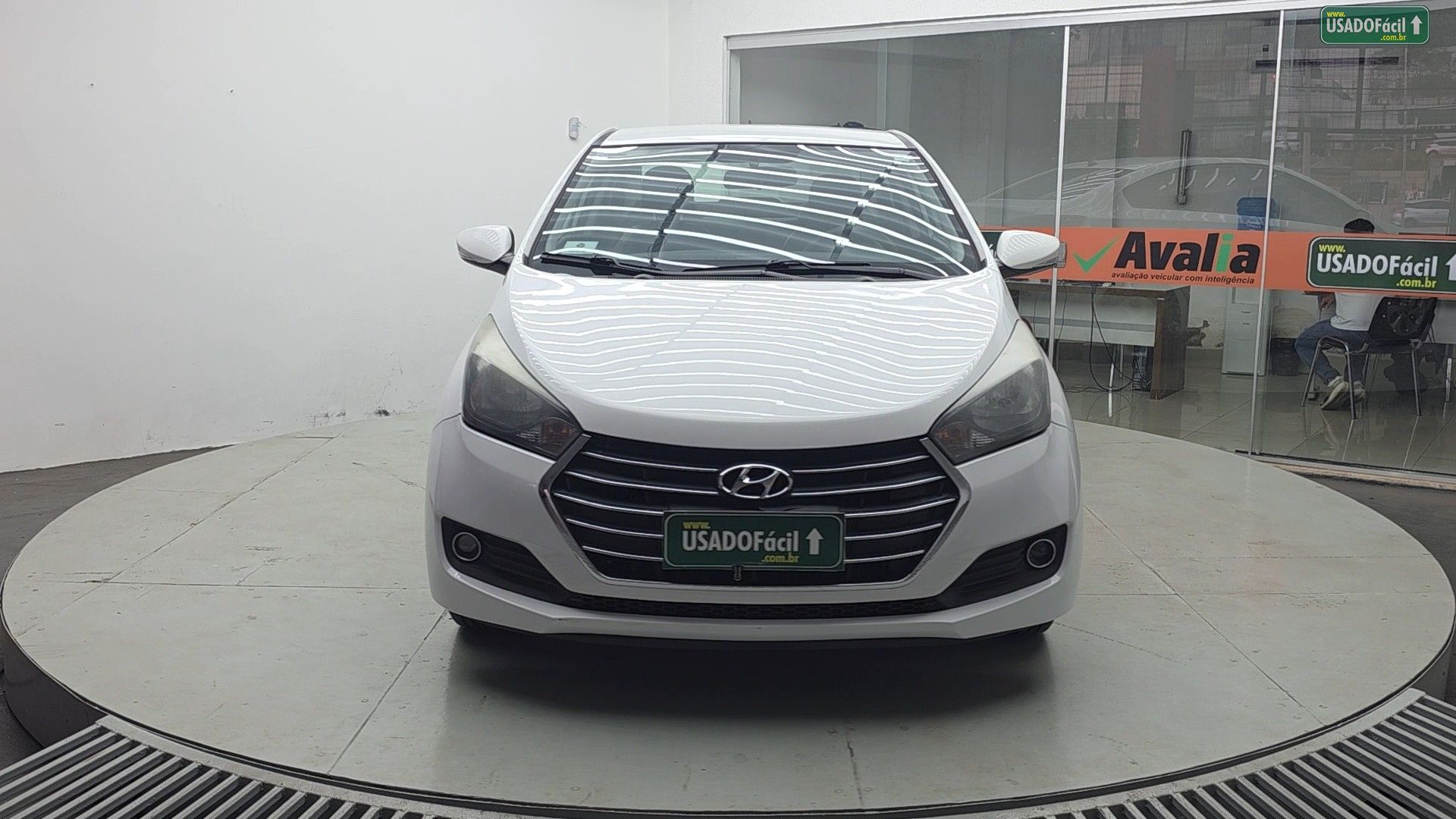 HYUNDAI HB20S Sedan Comfort Plus 1.6 Automático Flex 2016/2016 — foto 2 de 26