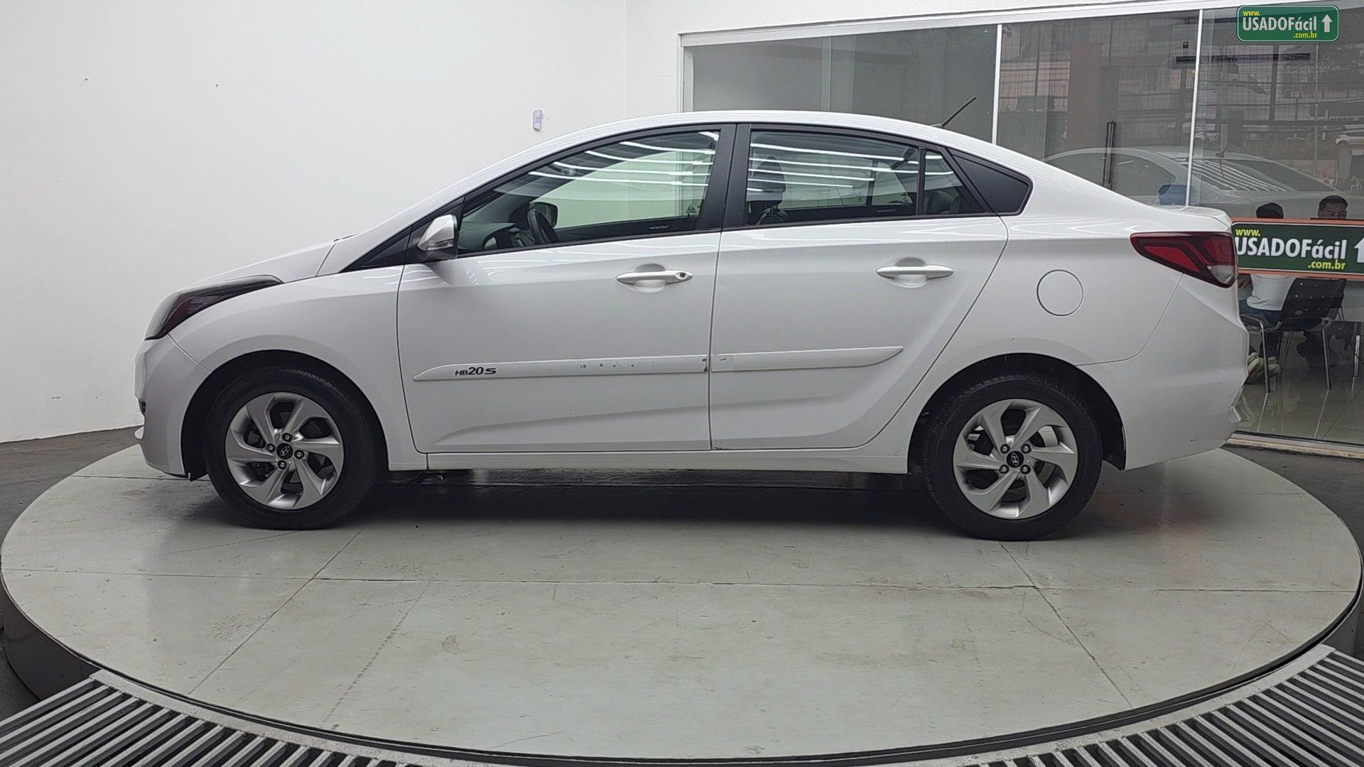 HYUNDAI HB20S Sedan Comfort Plus 1.6 Automático Flex 2016/2016 — foto 8 de 26