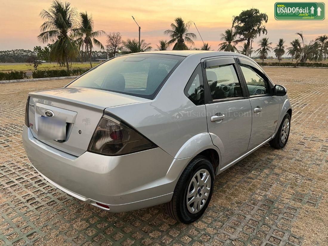 FORD Fiesta Sedan 1.6 Flex 2010/2011 — foto 6 de 15
