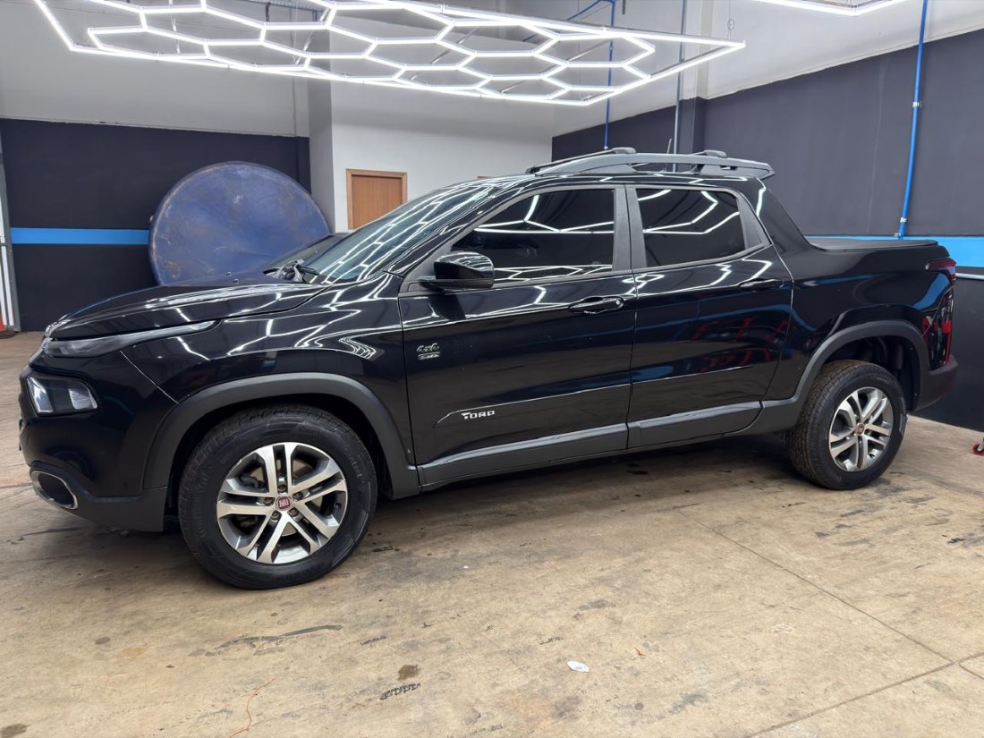 Fiat Toro Freedom 2.0 4x4 Turbo Automático Diesel 2018/2019 — foto 2 de 10