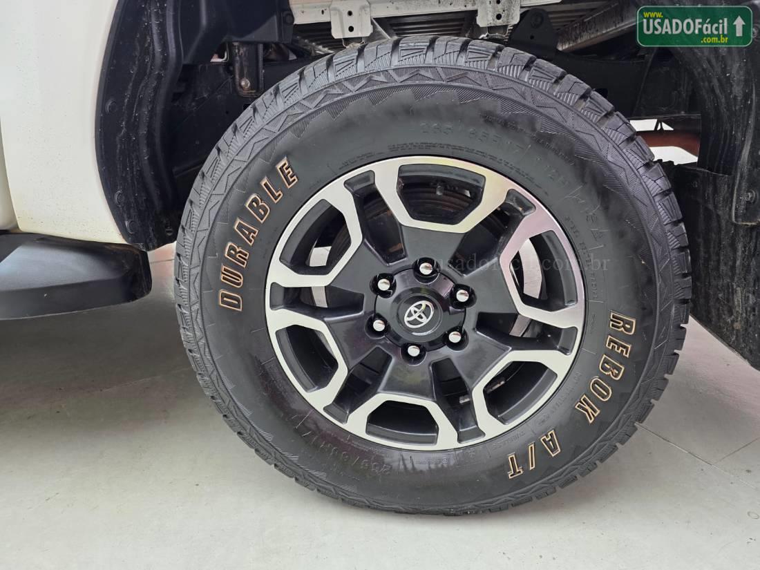 TOYOTA Hilux CD 2.8 4x4 Mecânico Diesel 2023/2023 — foto 21 de 25