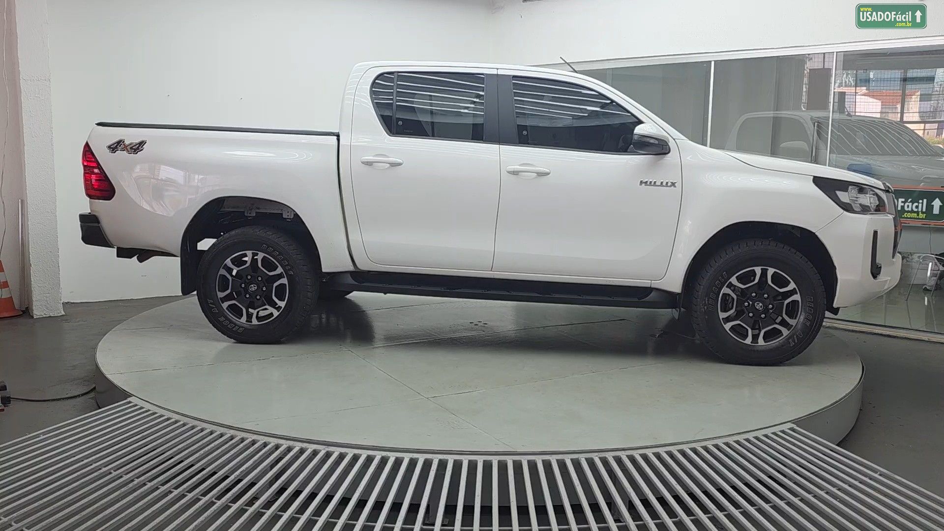 TOYOTA Hilux CD 2.8 4x4 Mecânico Diesel 2023/2023 — foto 25 de 25