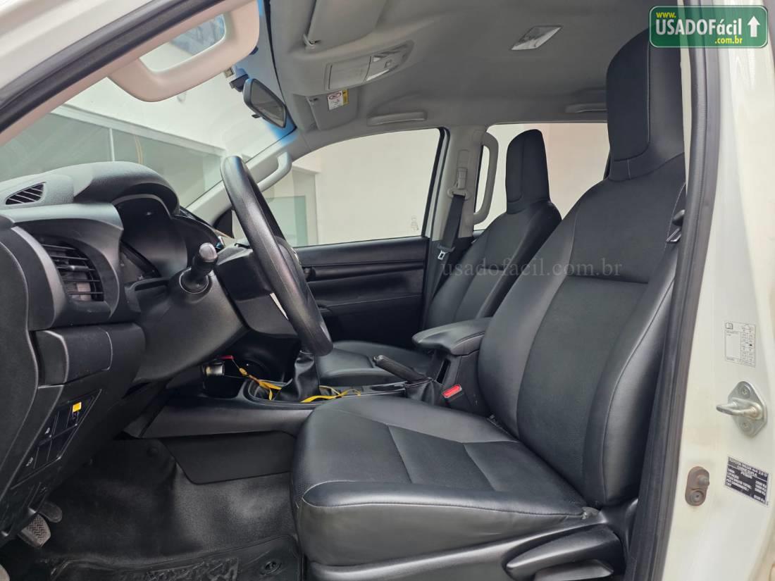 TOYOTA Hilux CD 2.8 4x4 Mecânico Diesel 2023/2023 — foto 12 de 25