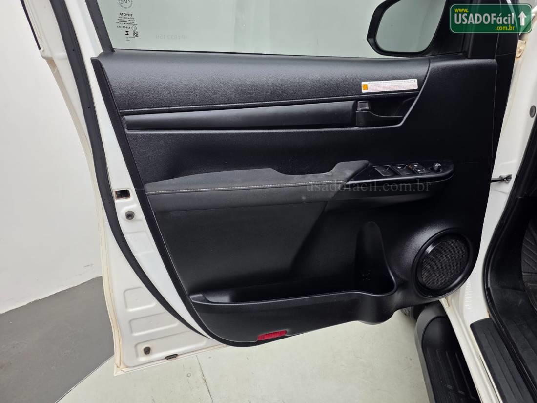 TOYOTA Hilux CD 2.8 4x4 Mecânico Diesel 2023/2023 — foto 16 de 25