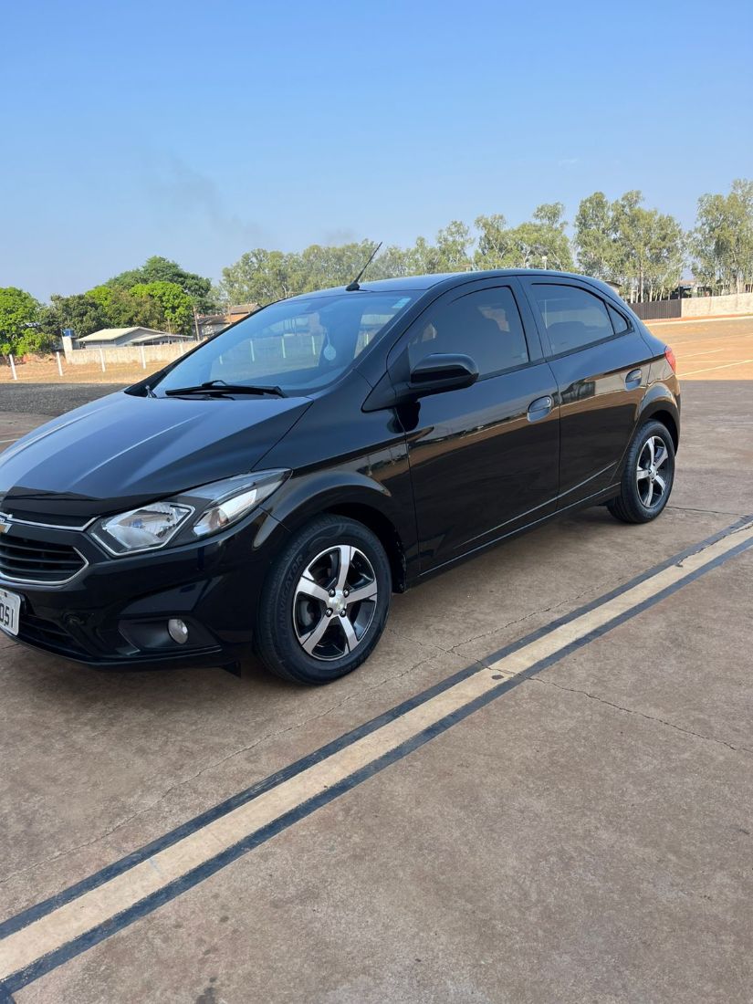CHEVROLET/GM Onix Hatch LTZ 1.4 Automático Flex 2017/2017 — foto 2 de 12