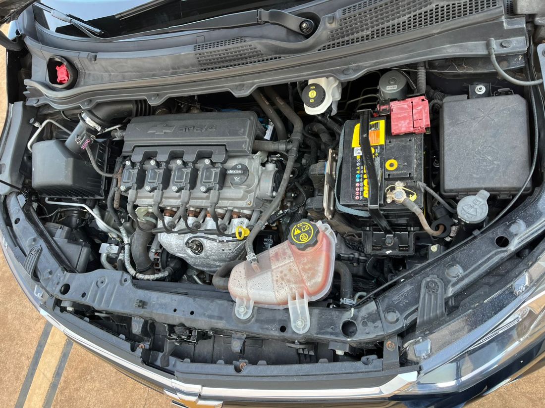 CHEVROLET/GM Onix Hatch LTZ 1.4 Automático Flex 2017/2017 — foto 5 de 12