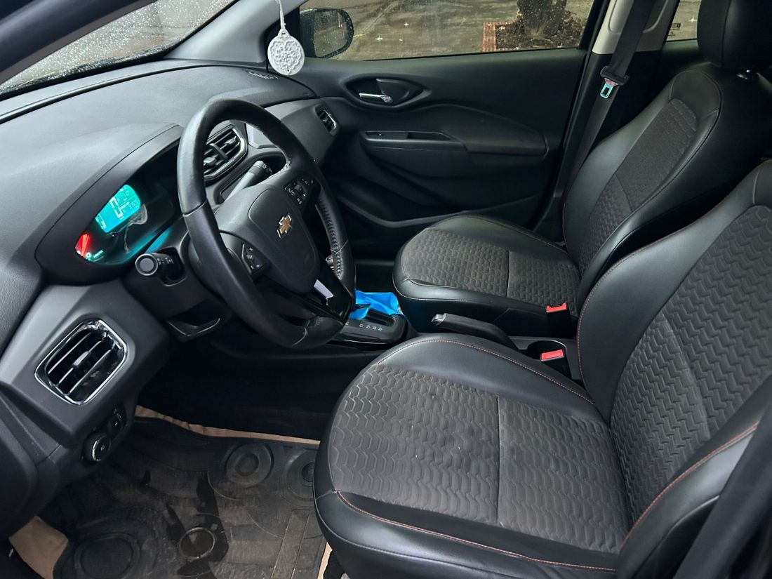 CHEVROLET/GM Onix Hatch LTZ 1.4 Automático Flex 2017/2017 — foto 9 de 12