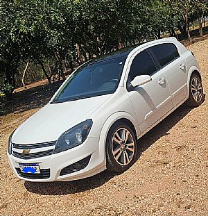 Vectra Gt-x 2.0 Flexpower Automático 2011/2011 em Cuiabá - MT