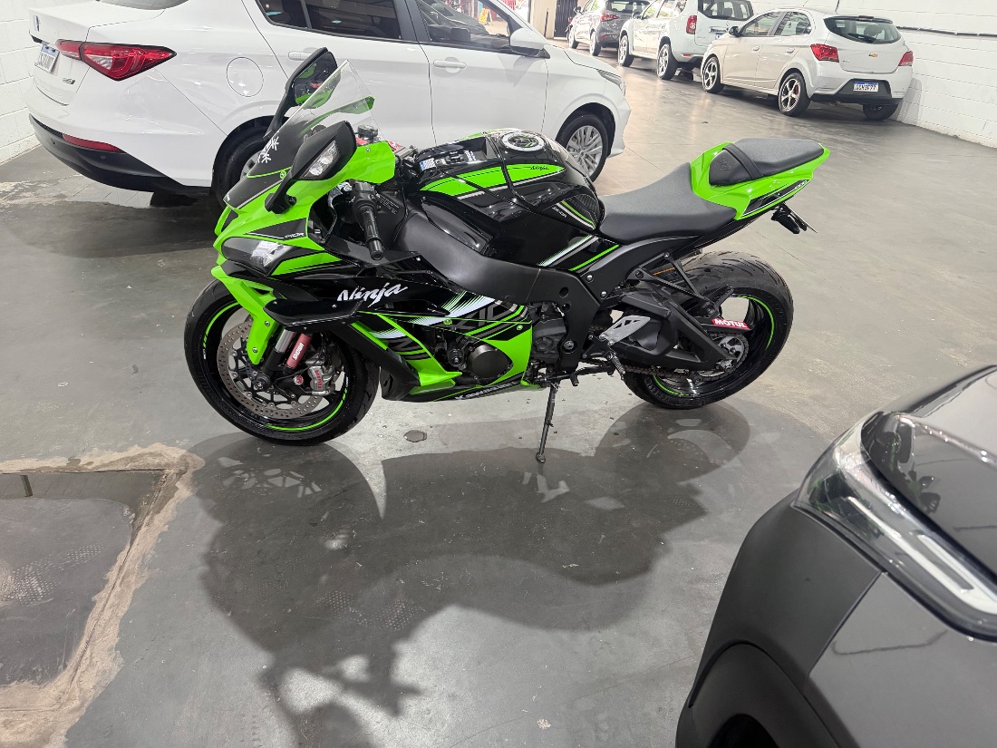 Kawasaki NINJA ZX-10R 1000cc 2016/2017 — foto 4 de 7