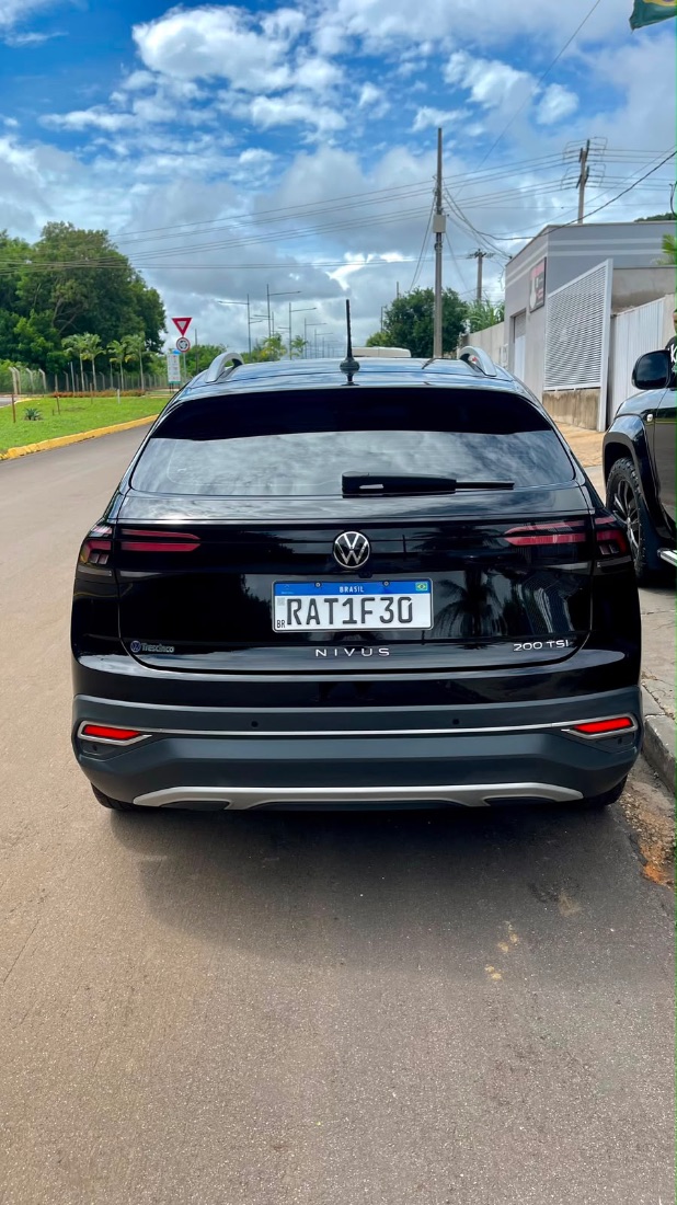 Volkswagen Nivus Highline 200 TSI Automático Flex 2020/2021 — foto 3 de 11
