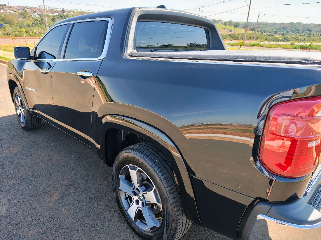 RAM Rampage Laramie Hurricane 4 CD 2.0 Turbo 4X4 Automático 2025/2025 — foto 3 de 11