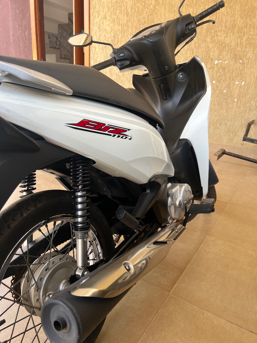 Honda Biz 110i baixo preço e km 2023/2023 — foto 5 de 6