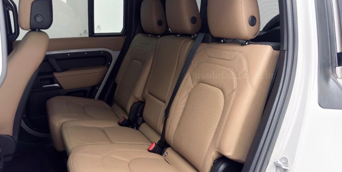 Land Rover Defender 110 X-Dynamic HSE D350 Automático Diesel Híbrido 2025/2026 — foto 5 de 10