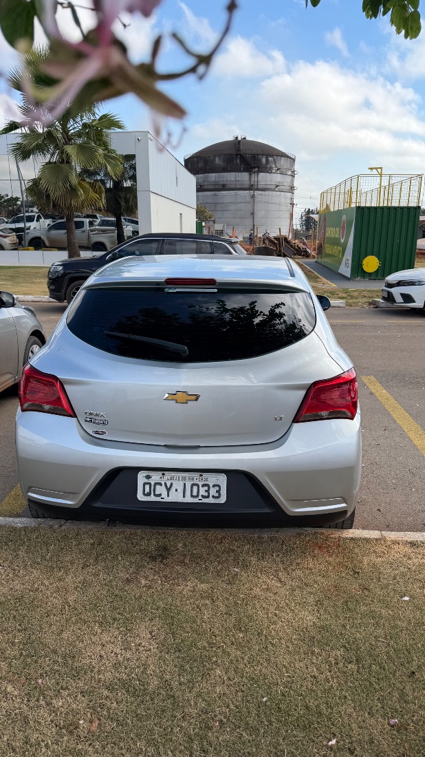 CHEVROLET/GM Onix Hatch LT 1.0 Mecânico Flex 2019/2019 — foto 7 de 10