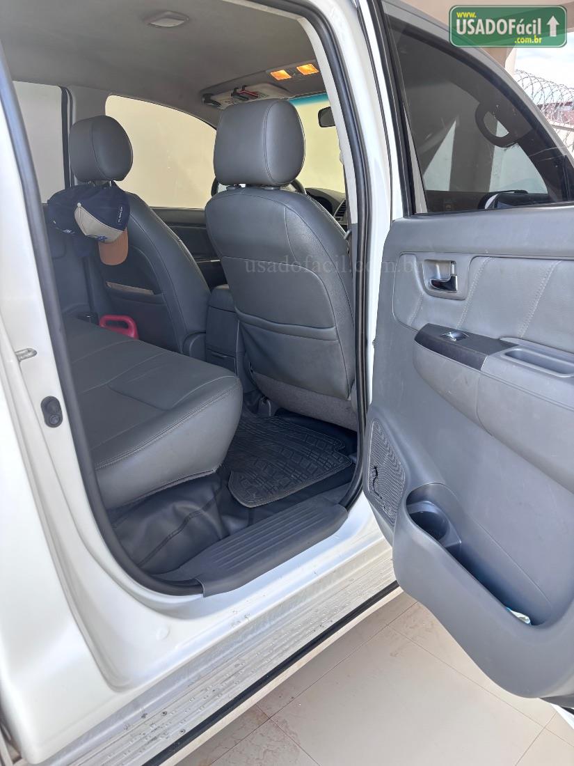 TOYOTA Hilux SRV CD 2.7 4x4 Automático Flex 2013/2014 — foto 11 de 12