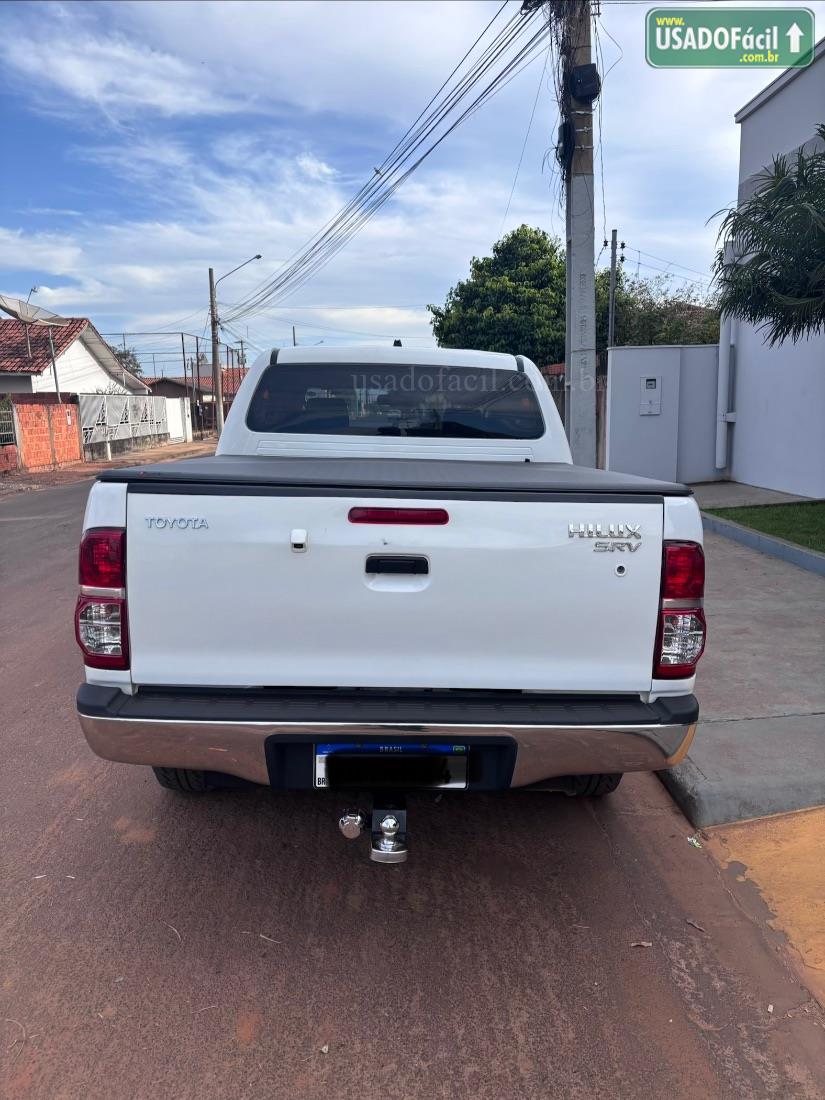TOYOTA Hilux SRV CD 2.7 4x4 Automático Flex 2013/2014 — foto 7 de 12