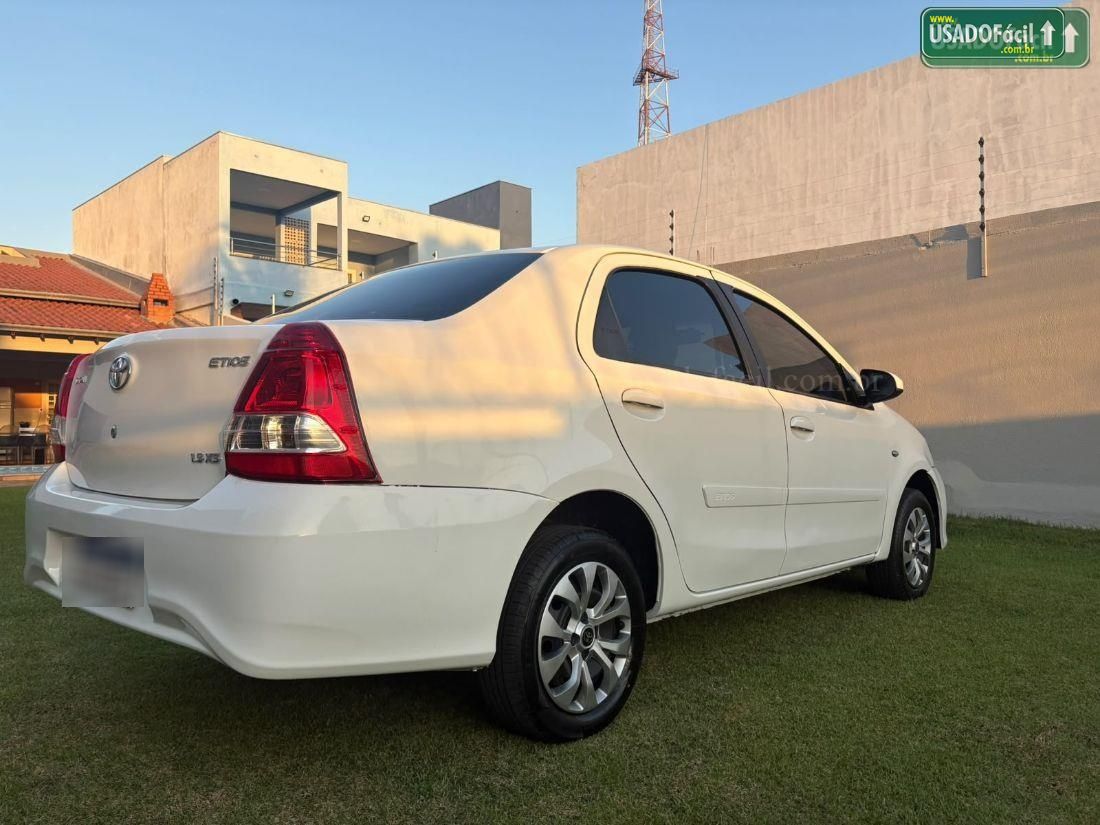 TOYOTA Etios Sedan XS 1.5 Mecânico Flex 2017/2018 — foto 5 de 11