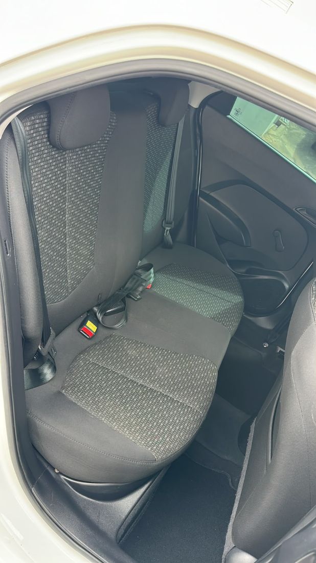 Hyundai HB20 Hatch Comfort 1.0 Flex 2016/2017 — foto 12 de 15