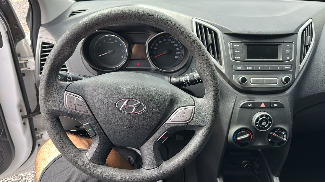 Hyundai HB20 Hatch Comfort 1.0 Flex 2016/2017 — foto 15 de 15