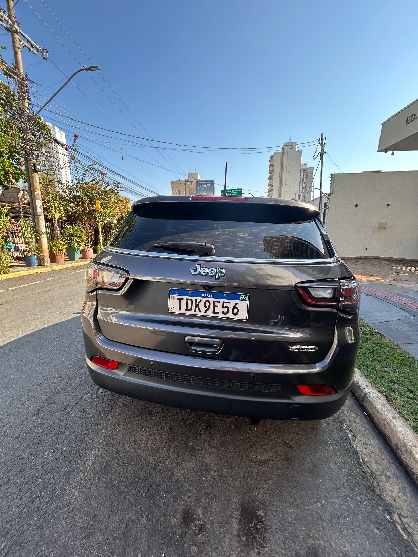 Jeep Compass Longitude T270 1.3 Turbo 4x2 Automático Flex 2024/2025 — foto 10 de 12