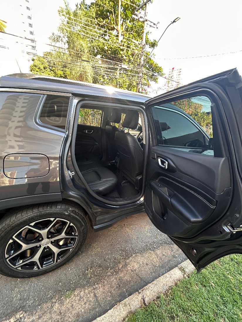 Jeep Compass Longitude T270 1.3 Turbo 4x2 Automático Flex 2024/2025 — foto 12 de 12