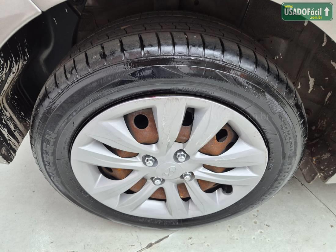 HYUNDAI HB20 Hatch Comfort Plus 1.6 Automático Flex 2017/2017 — foto 22 de 24