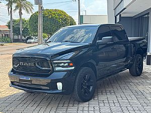 Ram 1500 Classic Night Edition 2023/2023 em Sinop - MT