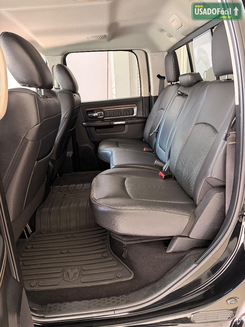 RAM Ram Classic Laramie Night Edition 5.7 4X4 Automático 2022/2022 — foto 7 de 7