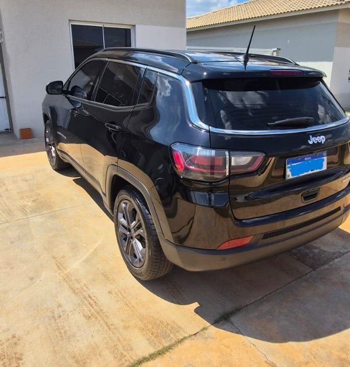 Jeep Compass Sport T270 1.3 Turbo - Pacote HIGH TECH 2025/2025 — foto 8 de 13
