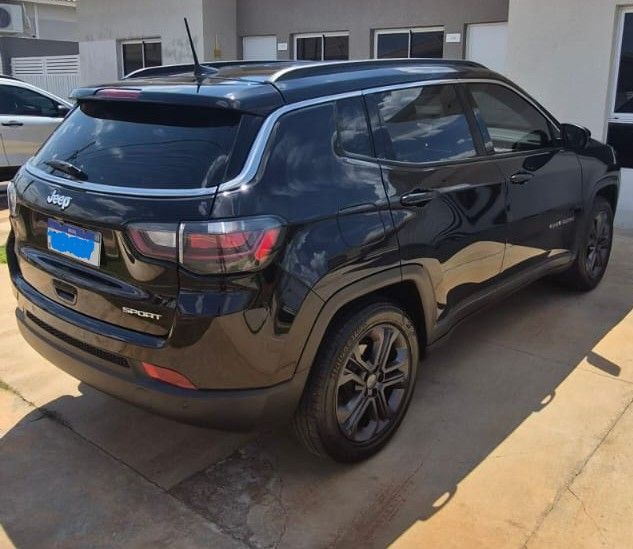 Jeep Compass Sport T270 1.3 Turbo - Pacote HIGH TECH 2025/2025 — foto 9 de 13