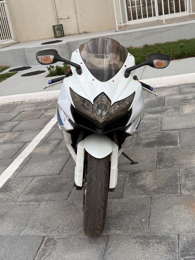 Suzuki GSX-R 750 W SRAD 2013/2013 — foto 2 de 9