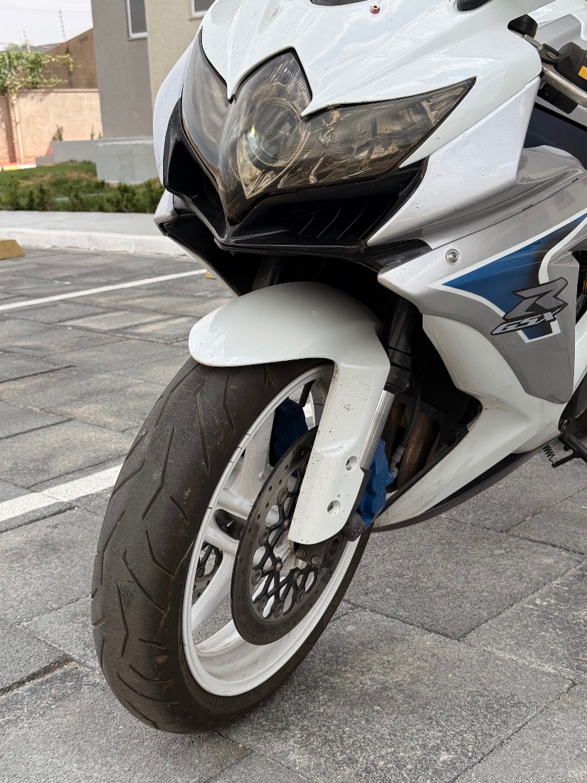 Suzuki GSX-R 750 W SRAD 2013/2013 — foto 7 de 9