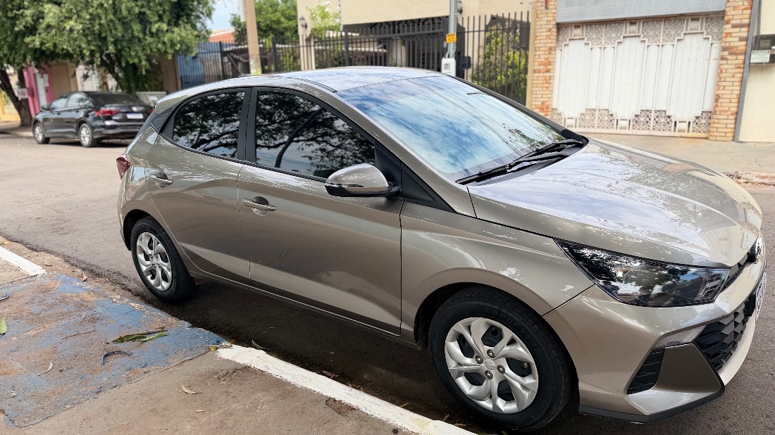 Hyundai HB20 Hatch Comfort Plus 1.0 Mecânico Flex 2024/2025 — foto 4 de 5