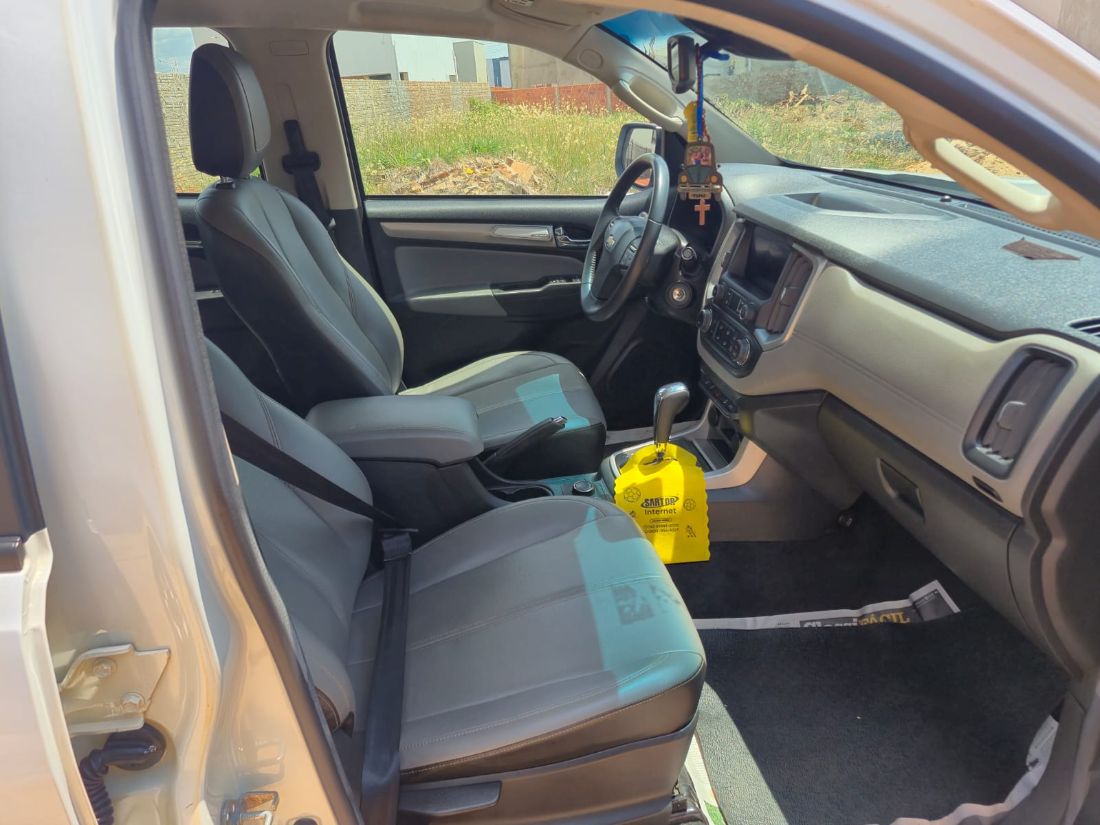 CHEVROLET/GM S10 LTZ CD 2.8 4x4 TDI Automático Diesel 2022/2023 — foto 6 de 15