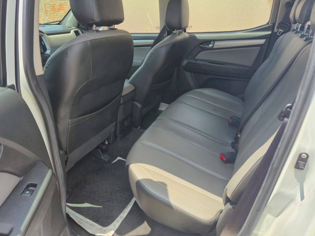 CHEVROLET/GM S10 LTZ CD 2.8 4x4 TDI Automático Diesel 2022/2023 — foto 7 de 15