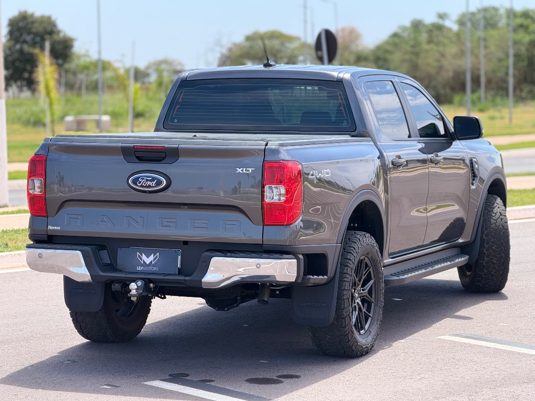 Ford Ranger XLT CD 3.0 V6 4x4 Turbo Automático Diesel 2024/2025 — foto 4 de 13