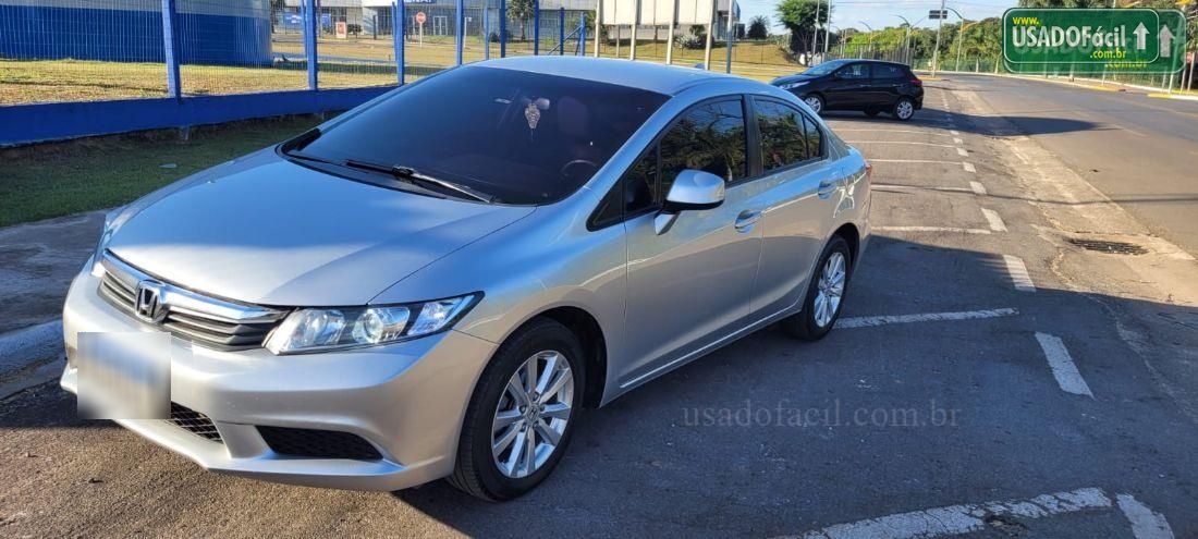 HONDA Civic Sedan LXS 1.8 Automático Flex 2013/2014 — foto 2 de 11