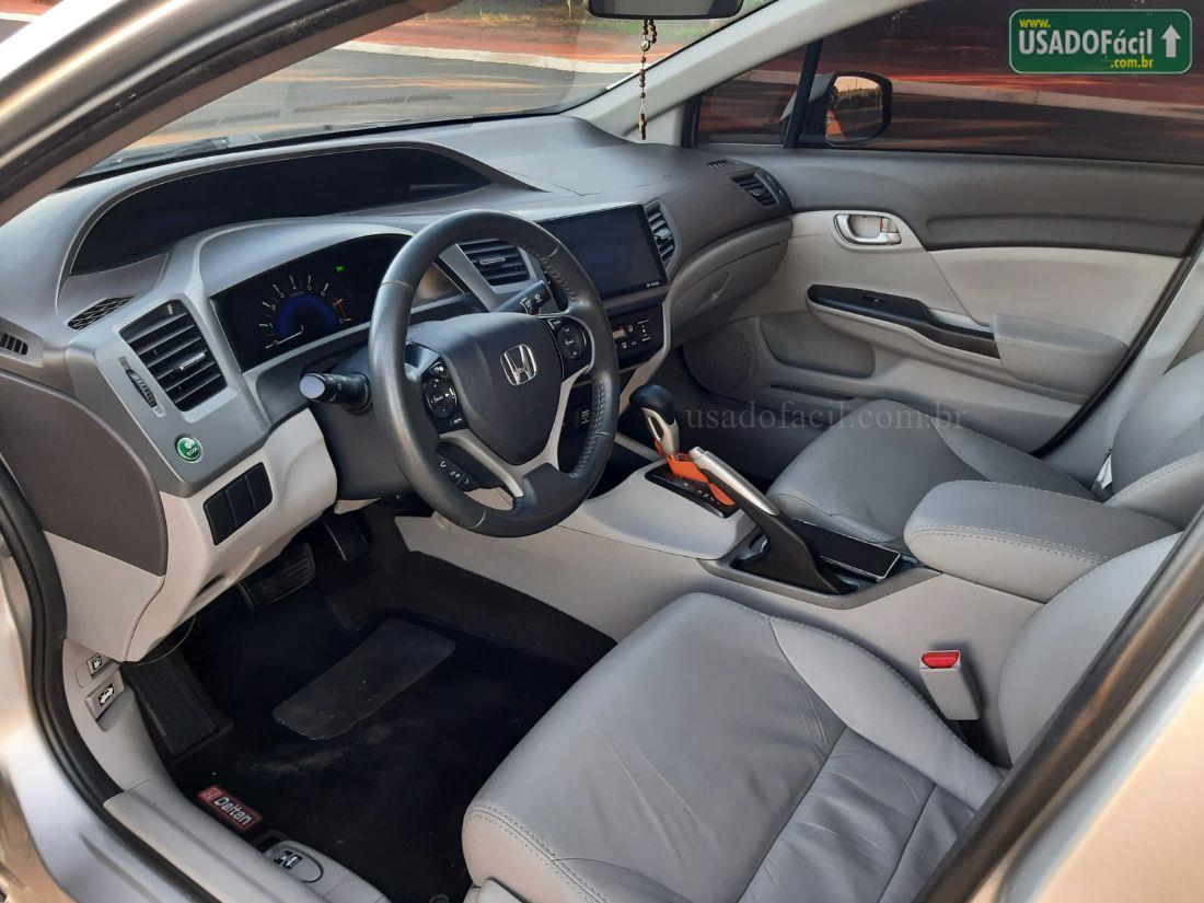HONDA Civic Sedan LXS 1.8 Automático Flex 2013/2014 — foto 9 de 11