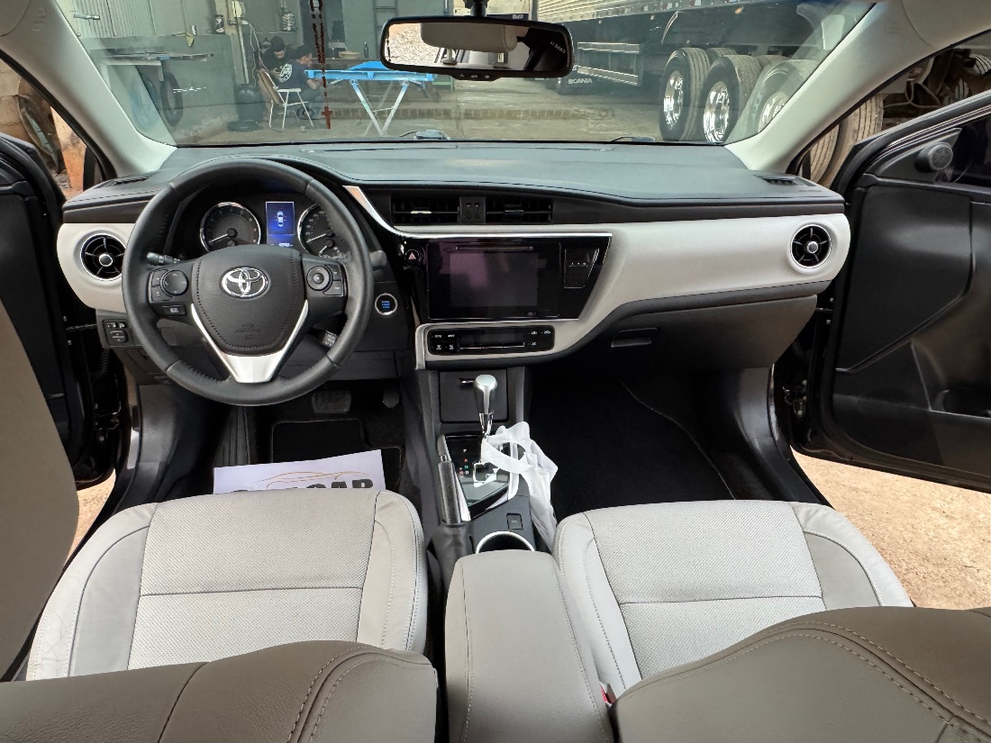 Toyota Corolla XEI 2.0 Automático Flex 2017/2018 — foto 7 de 15