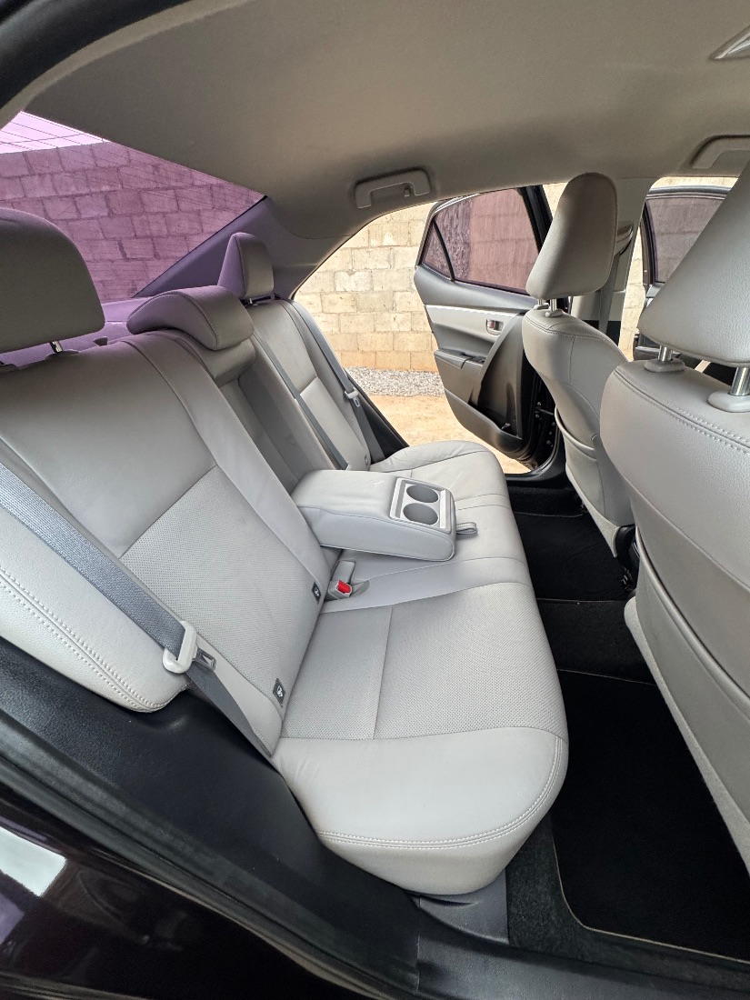 Toyota Corolla XEI 2.0 Automático Flex 2017/2018 — foto 9 de 15