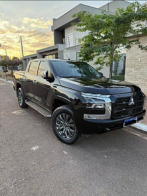 Triton Hpe-s Cd 2.4 4x4 Turbo Automático Diesel 2025/2026 em Sinop - MT