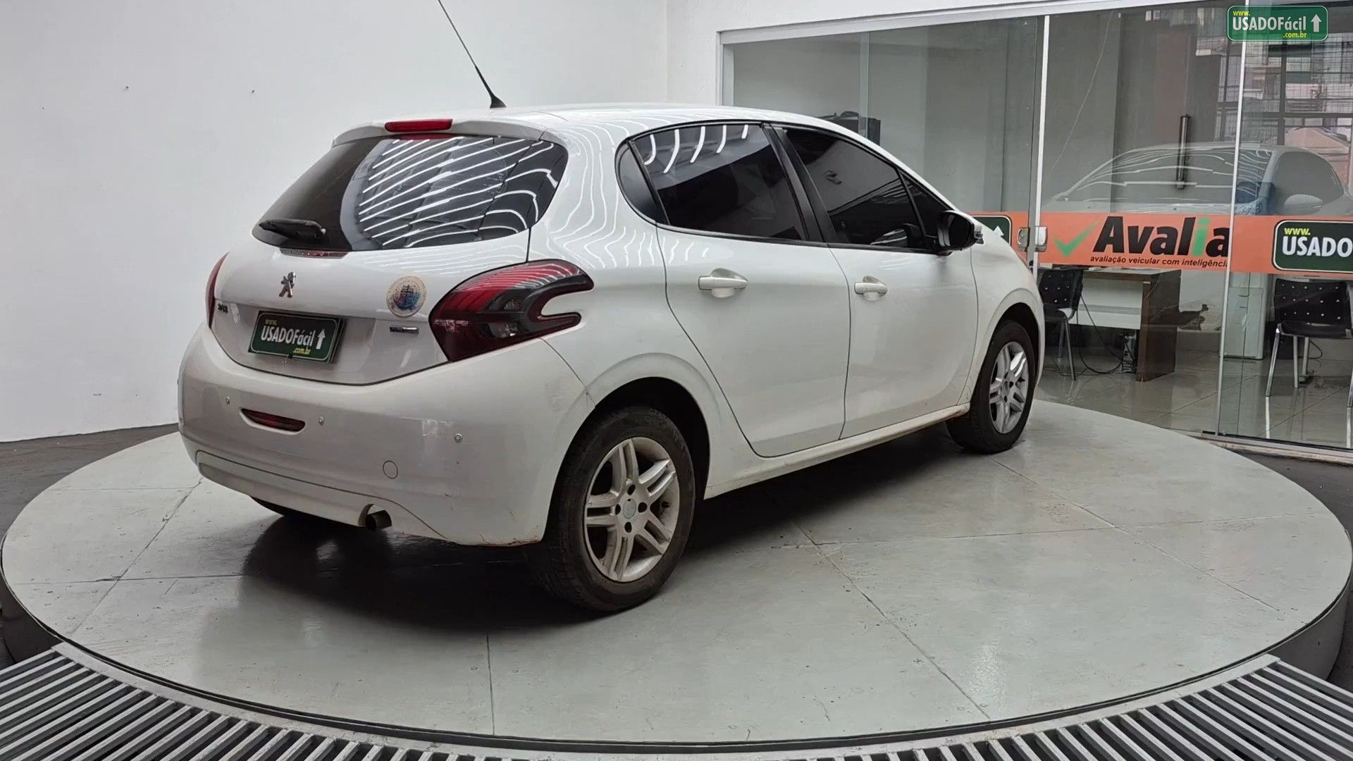 PEUGEOT Peugeot 208 Active 1.2 Mecânico Flex 2017/2017 — foto 5 de 25