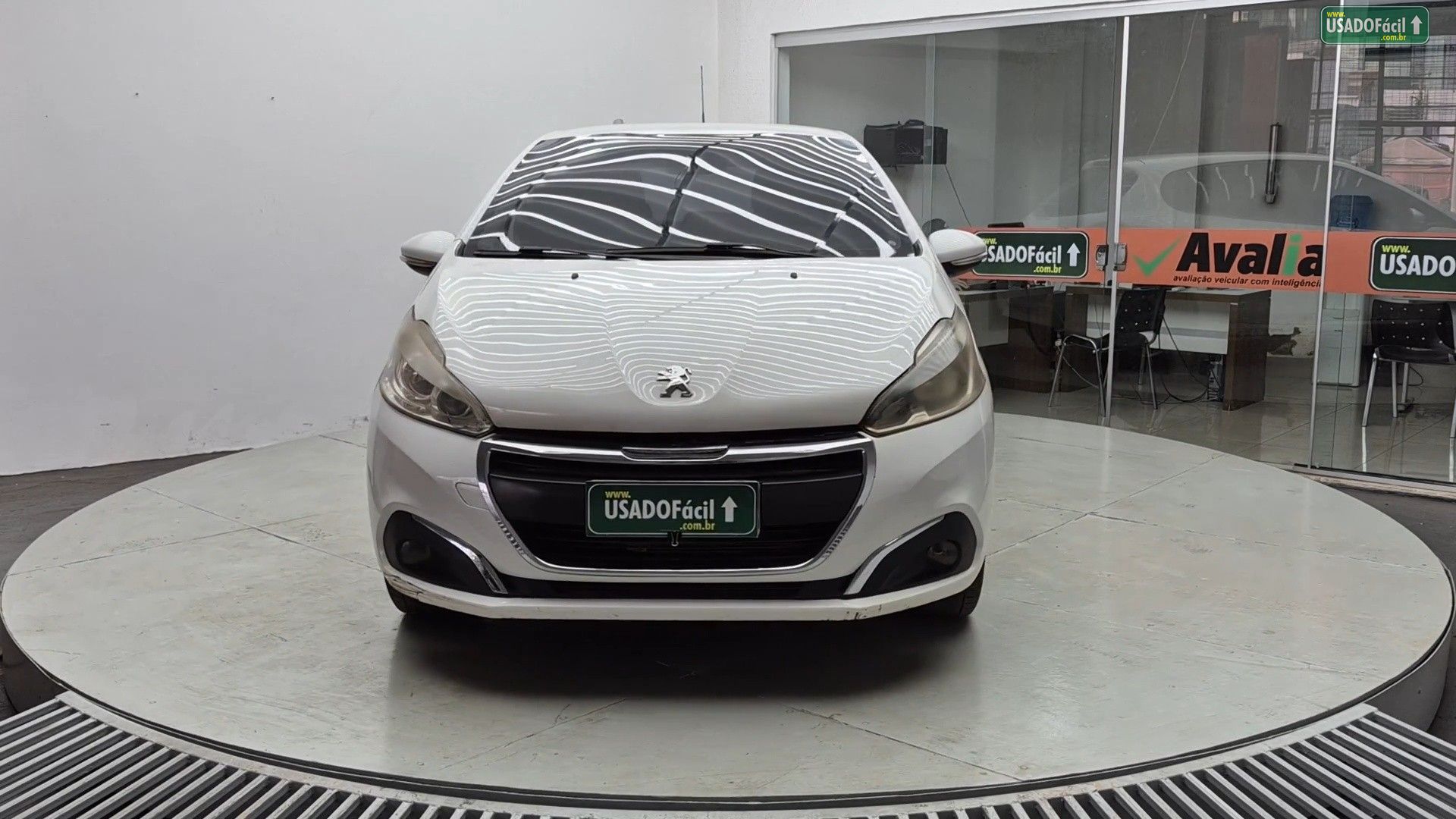 PEUGEOT Peugeot 208 Active 1.2 Mecânico Flex 2017/2017 — foto 2 de 25