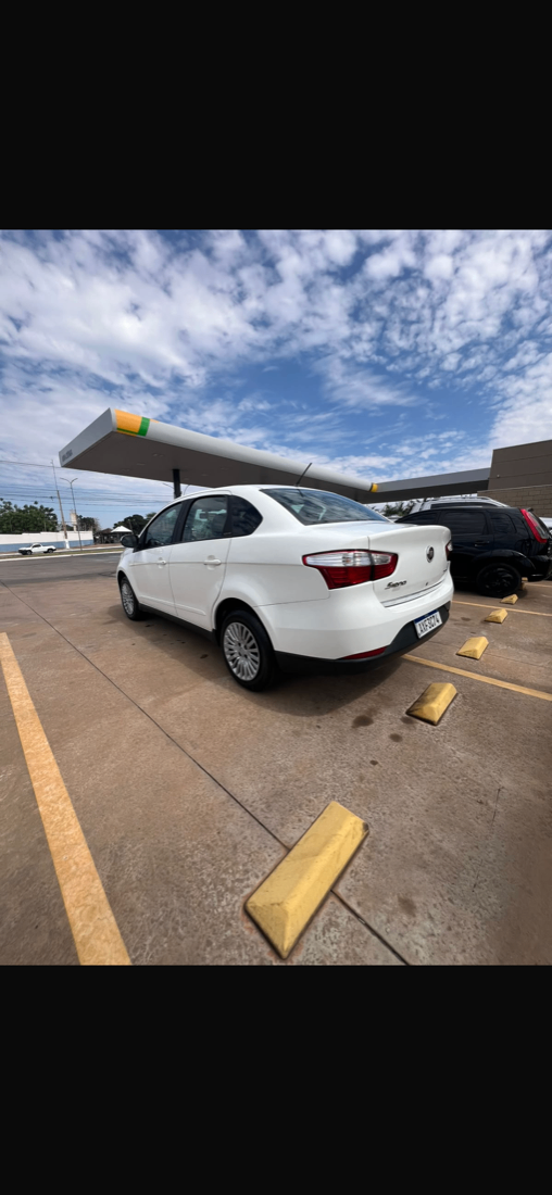 Fiat Grand Siena Attractive 1.4 Evo Fire Flex 2013/2014 — foto 3 de 7