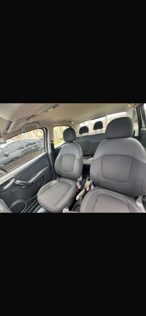 Fiat Grand Siena Attractive 1.4 Evo Fire Flex 2013/2014 — foto 6 de 7