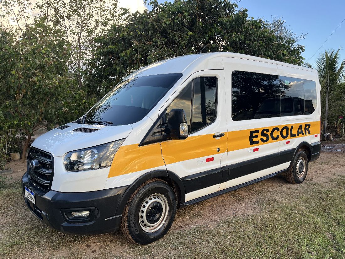 Ford TRANSIT Minibus 15 Lug. 2.0 16V Diesel 2022/2022 — foto 2 de 6
