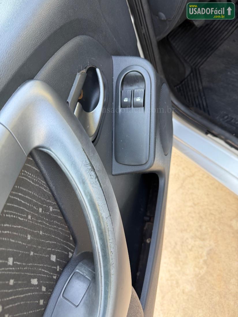 RENAULT Logan Expression 1.6 Hi-Flex 2012/2013 — foto 11 de 14