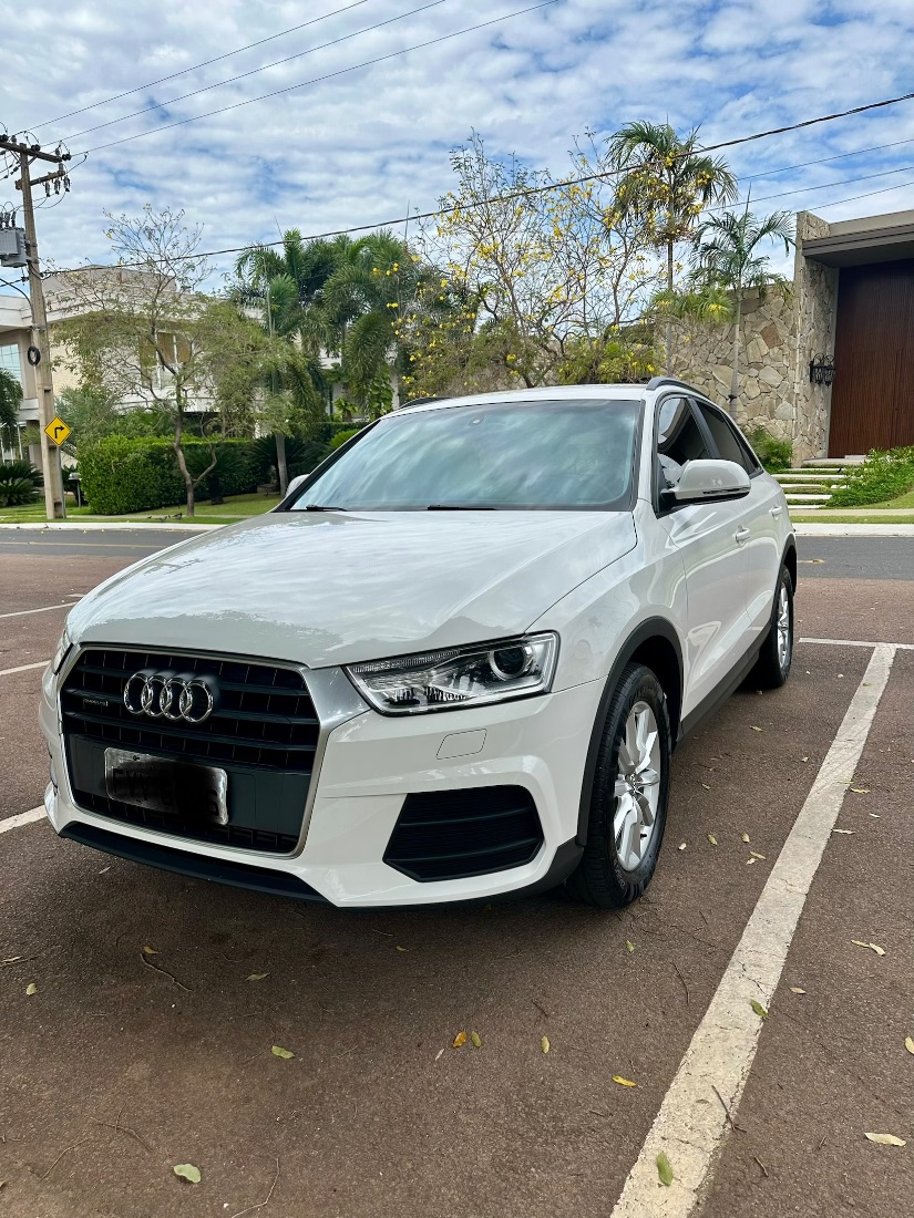 Audi Q3 2.0 TFSi Quattro S-tronic 5P 180CV 2015/2016 — foto 2 de 8