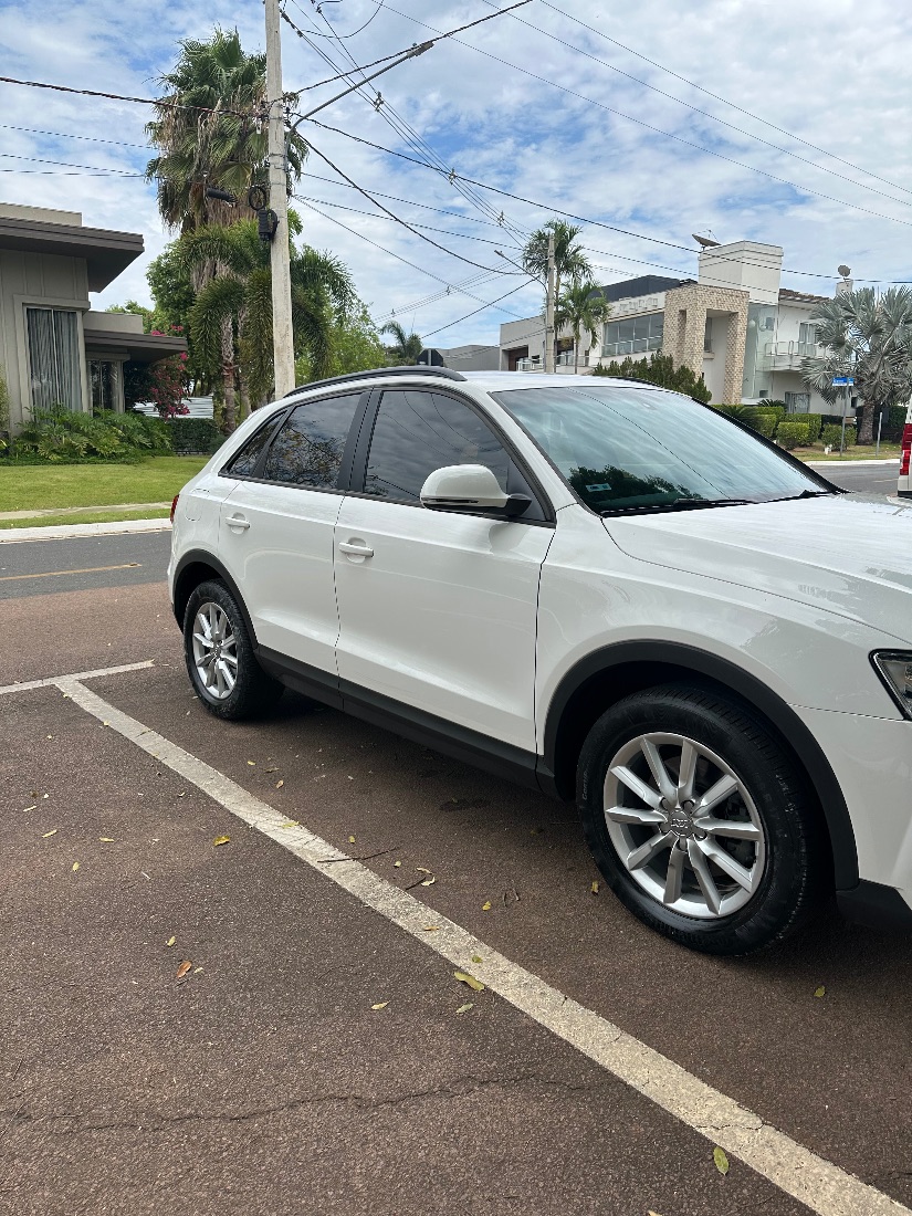 Audi Q3 2.0 TFSi Quattro S-tronic 5P 180CV 2015/2016 — foto 4 de 8