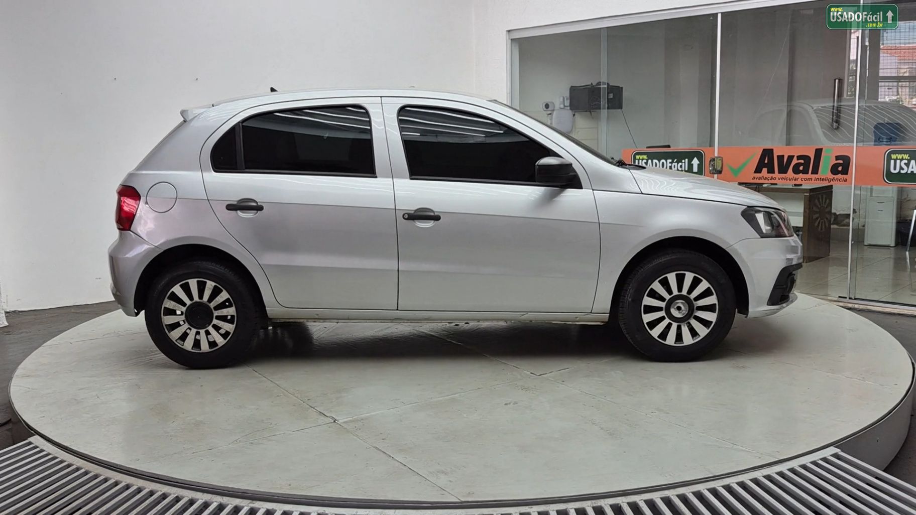 VOLKSWAGEN Gol Trendline 1.6 MSI 4P Total Flex 2017/2018 — foto 4 de 23